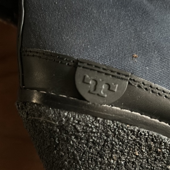 Tory Burch snow boots size 6 - Picture 5 of 6